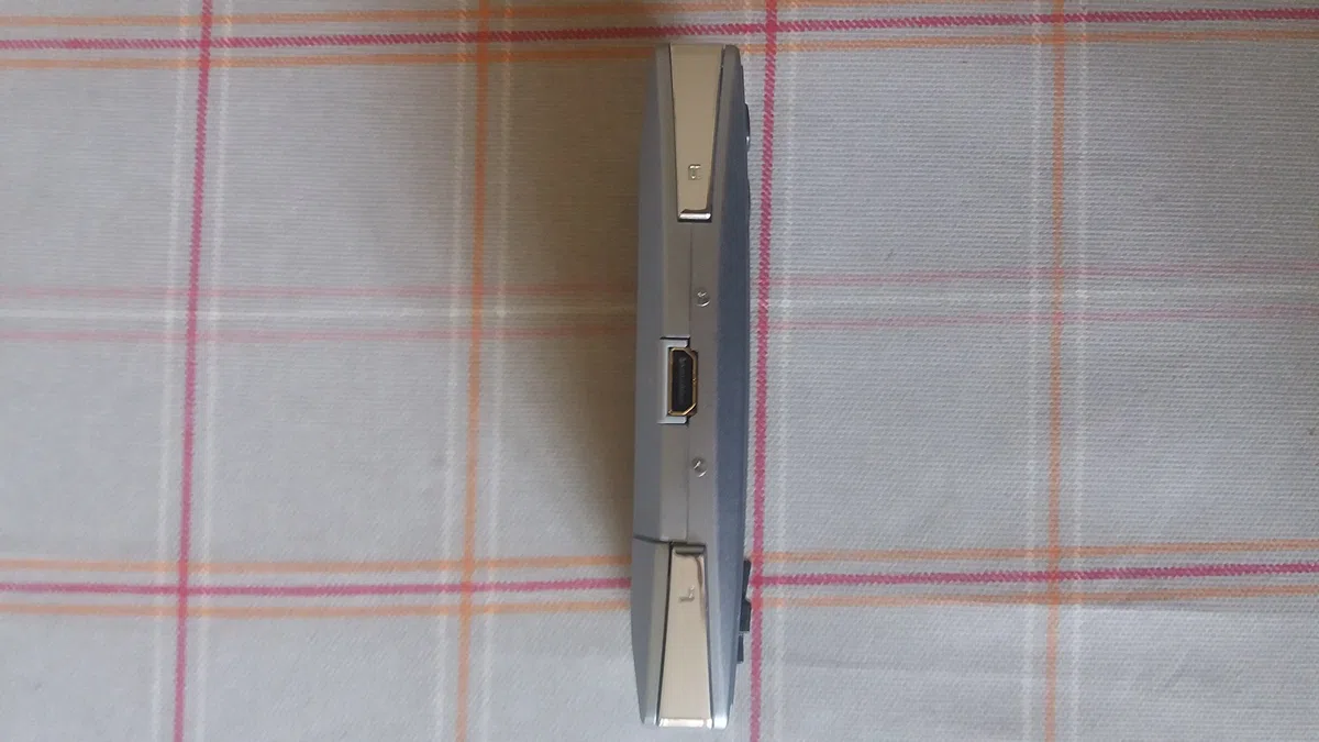 GAME BOY MICRO SILVER GBA*DEL*