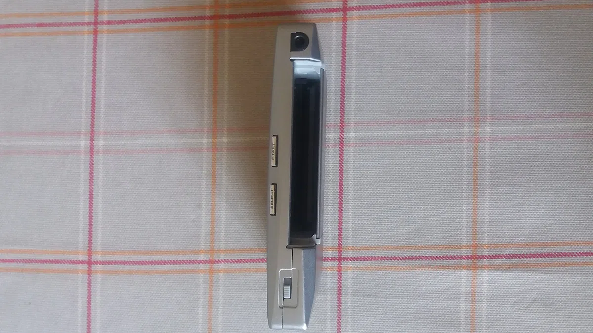 GAME BOY MICRO SILVER GBA*DEL*